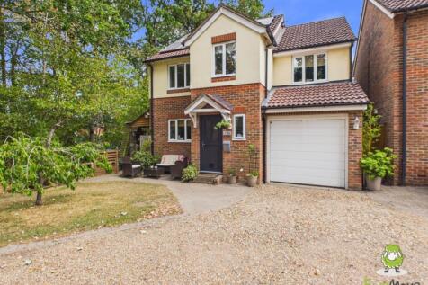 EweMove Estate Agents Basingstoke - Clere Gardens