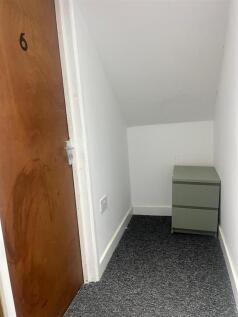 Landing to the room