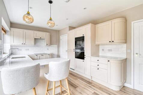 3 Hillside Avenue, Bridgnorth photo 3