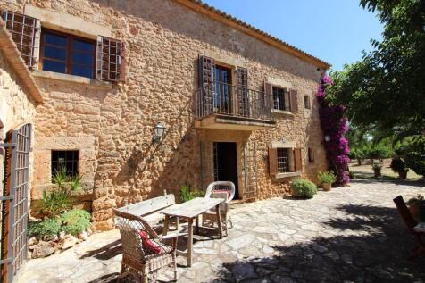 Front view and terrace