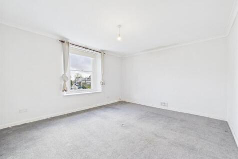 2 - Large Maisonette for Auction, Cotham.jpg
