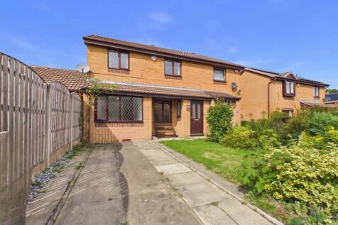 1- Ryan Clarke EweMove Wakefield