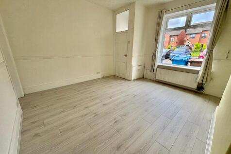 Mortimer Street, Oldham, OL1 photo 3
