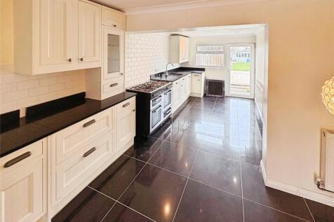 Dining/Kitchen