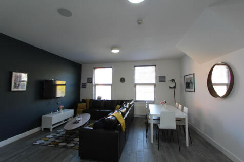 8-bed house on Nicander Road, Liverpool, £5,027/mo
