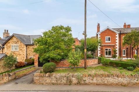 11 Station Road, Rushton (2 of 36).jpg