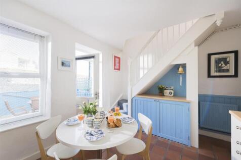 44 Lostwithiel Street, Fowey photo 3