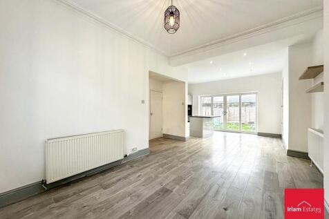 Caroline Street, Irlam photo 3