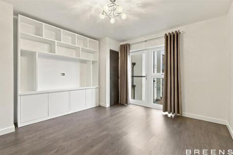 Duchess Court, Welwyn Garden City photo 4