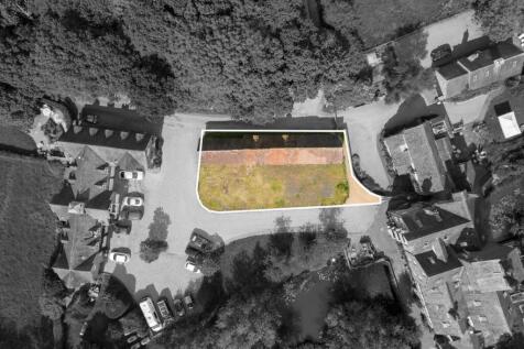 Outlined Aerial