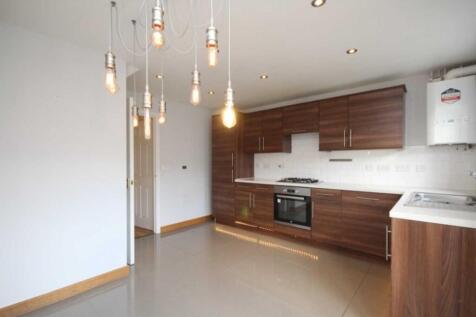 Kitchen / Dining Roo