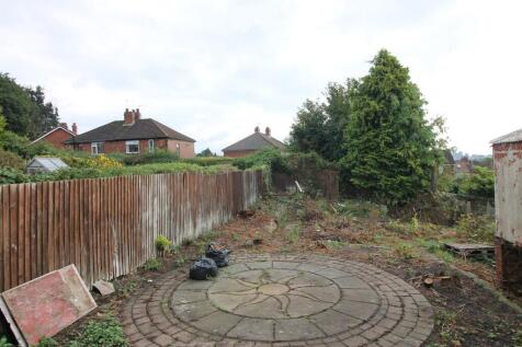 12EM- Back Garden.JPG