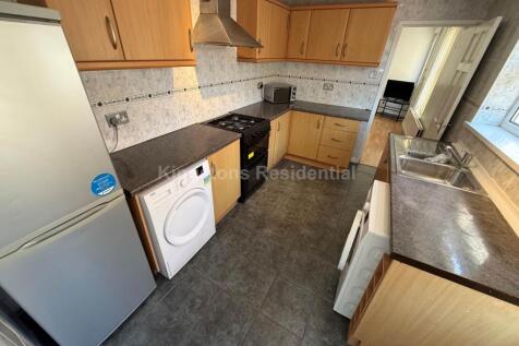 5 Bedroom House at Letty Street, Cathays, Cardiff, CF24 4EJ photo 3