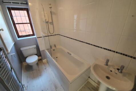 Acacia Court, King Street, Wollaston photo 5
