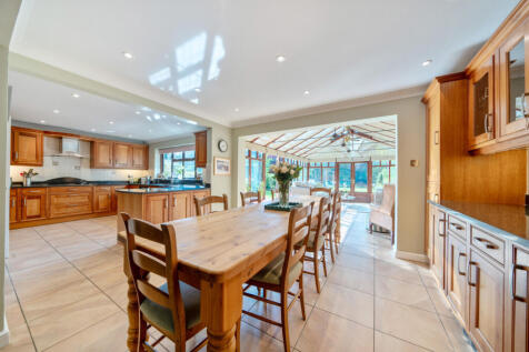 1360553-13-68dadb...