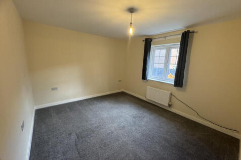 Rockwood Close, Knottingley, West Yorkshire, WF11 photo 5
