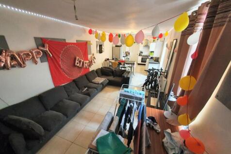 Living Room (1)