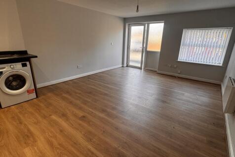 Springfield Court, Scawthorpe, Doncaster photo 5