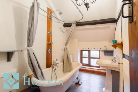 Old Toll House, Dolfor-26.jpg