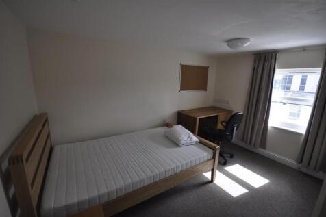 furtehr bedroom.jpg