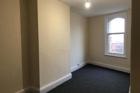 The Cresent, Lytham St Annes, FY8 photo 4