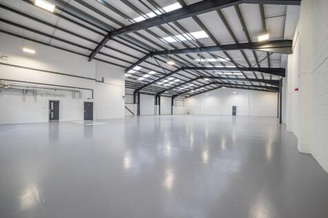 UNIT 8 FAIRWAYS HEATHROW_018.jpg