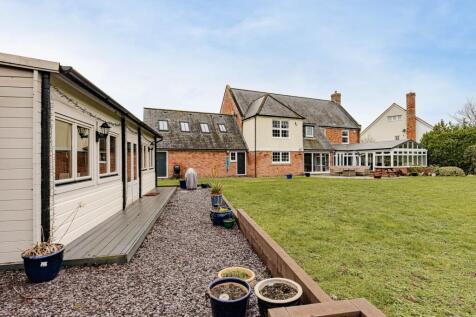 Rear Garden (5)