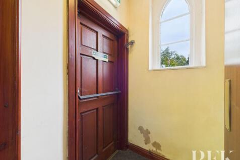 Ground Floor Entrance Porch