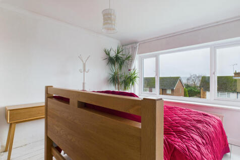 16. CAM01984G0-PR0536-STILL017