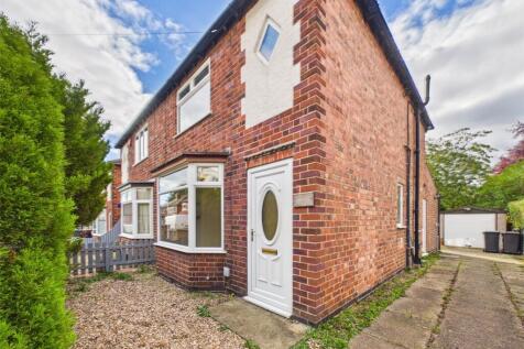 3-bed house on Newton Drive, Stapleford, Nottingham, Nottinghamshire, NG9, £995/mo