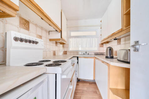 1329303-7-688104f...