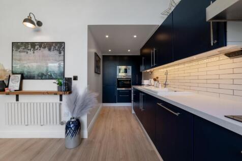 2 bed, 2 bath Apartment in bath - Photo 8