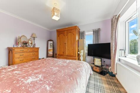 Master 2 - High Green Road - EweMove Pontefract