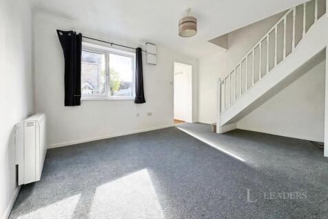 Yew Tree Road, Attleborough, Norfolk, NR17 photo 3