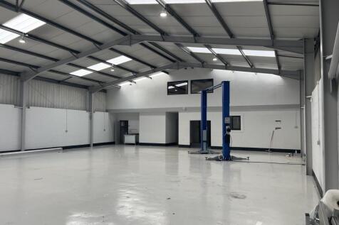 Warehouse to rent Image 6