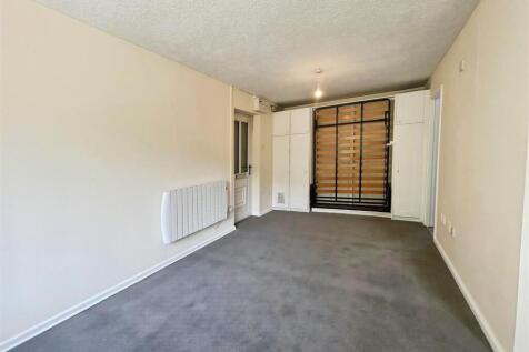 Living Area / Bedroom