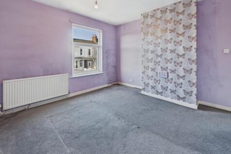 CAM04273G0-PR0240...