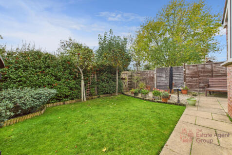 CAM02494G0-PR0062-STILL017 (1)