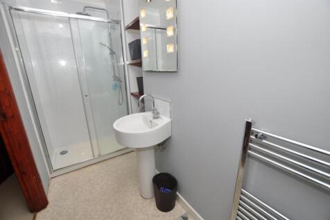 Rear bed 1 Main bedroom with ensuite