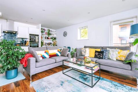 London, SE13 - property photo