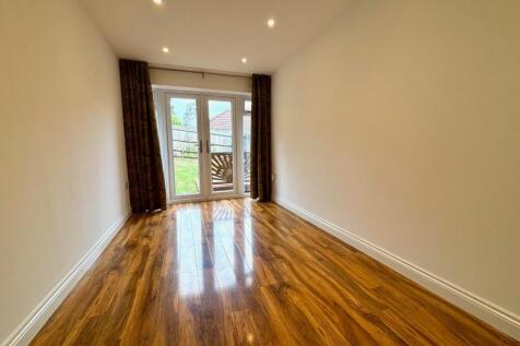 Queensdown Gardens, Brislington, Bristol photo 3
