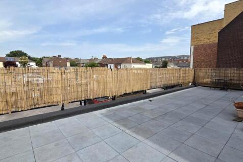 ROOF TERRACE