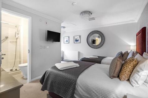 Owners Guest Suite.jpg