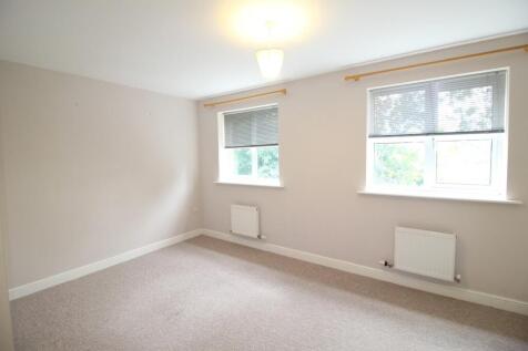 Roman Way, Higham Ferrers, NN10 8NS photo 4