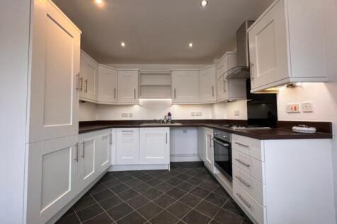 Broadway, Yaxley, Peterborough, Cambridgeshire, PE7 3NR photo 5