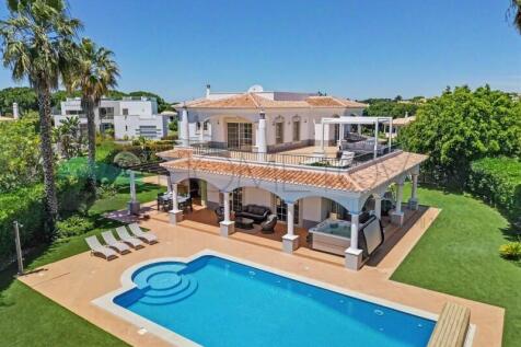 For sale - House 4 Bedrooms - Vila sol - Hometown Properties