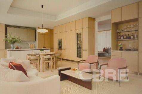 Dinning &amp; Living Area