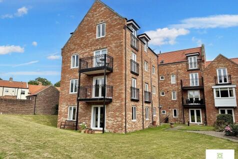 Stockton-on-tees, TS20 - property photo