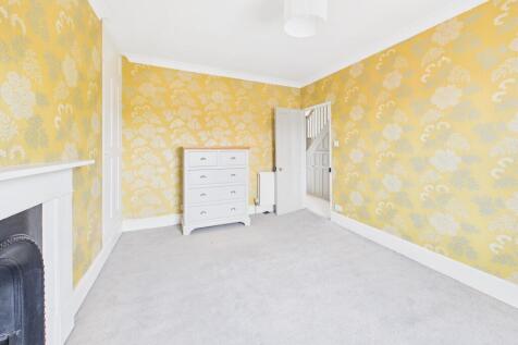 CAM02545G0-PR0486-STILL042