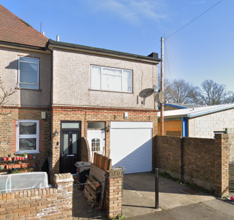 3 Bedroom masionette to let on Epsom Road situate